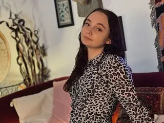 AmeliaPinks livejasmin