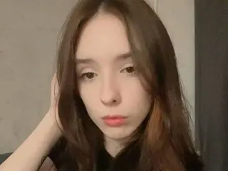 AnnaOddy livejasmin