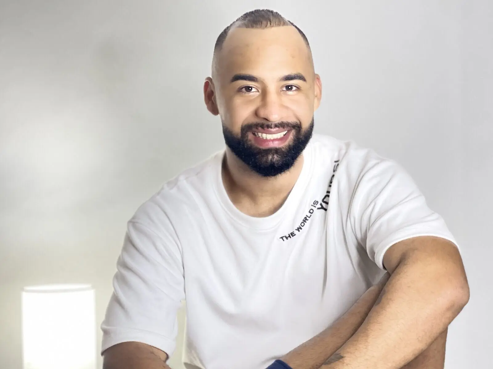 ArhonMontalvo livejasmin