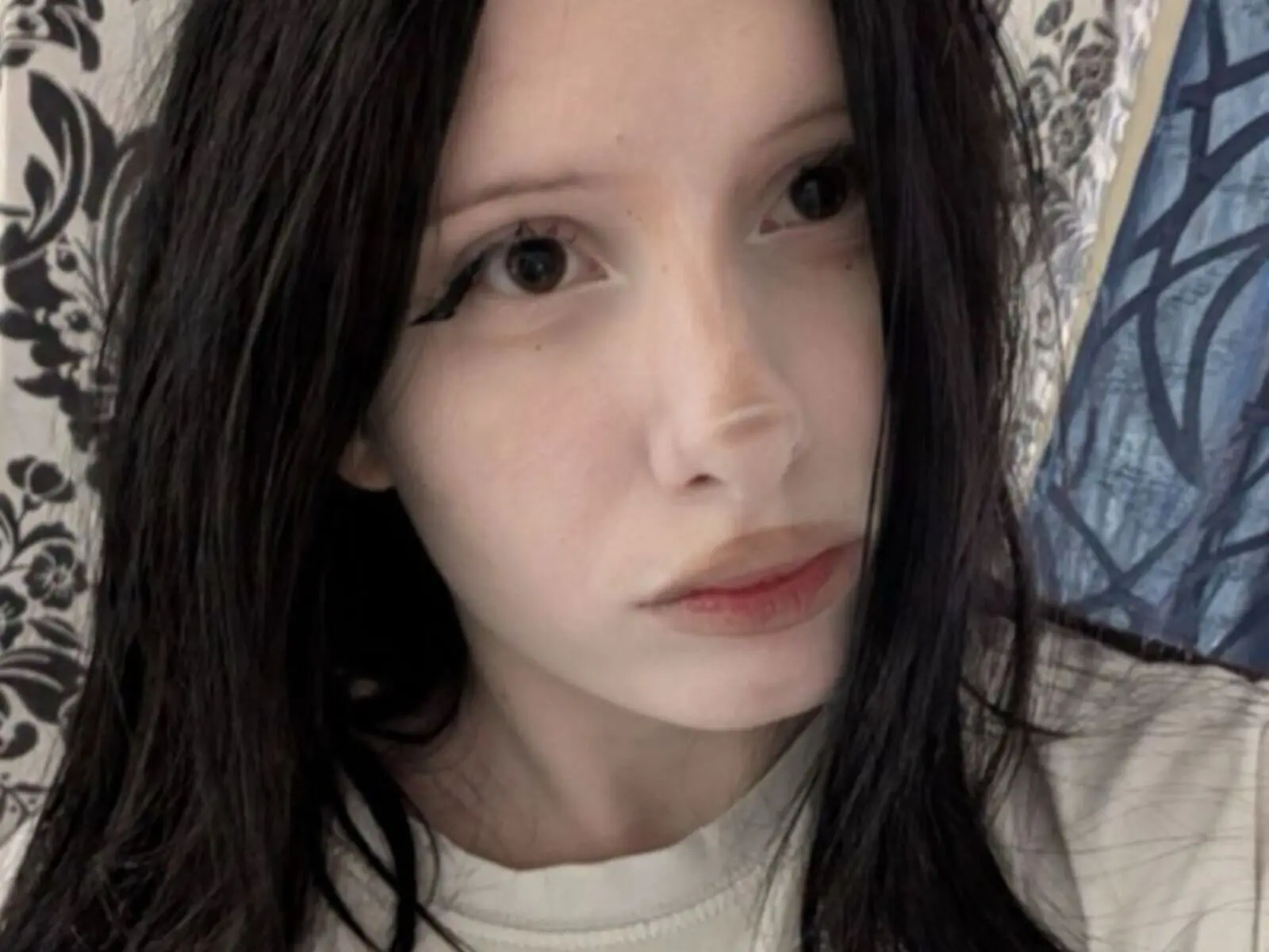 ArianaKarlin livejasmin