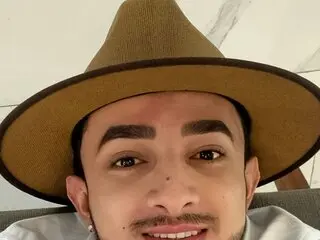 AxelValentino livejasmin