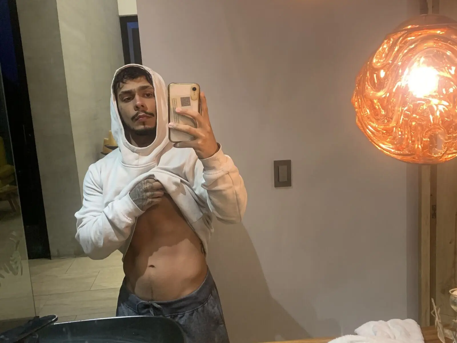 DeimonLaker livejasmin