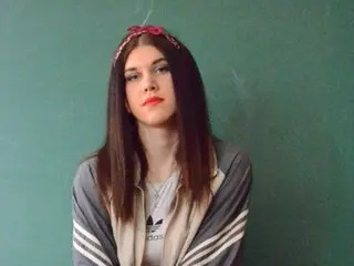 KatieClowes livejasmin