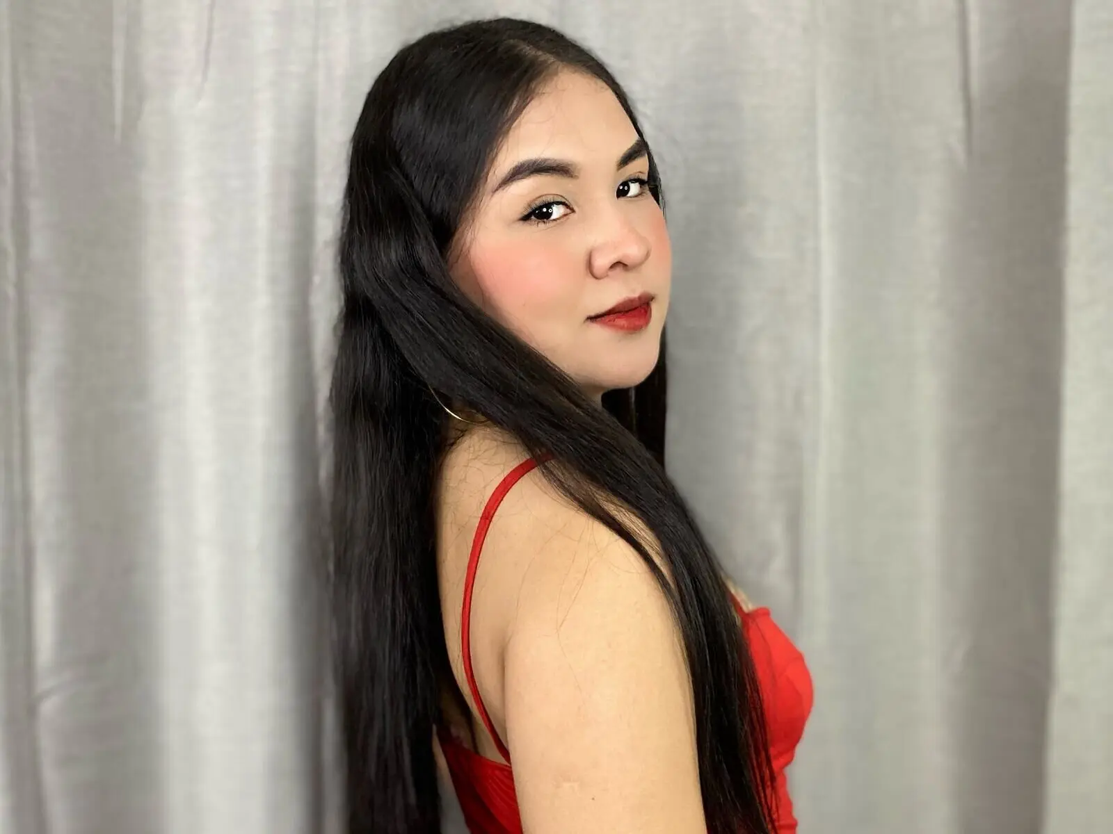 LuciaWang livejasmin