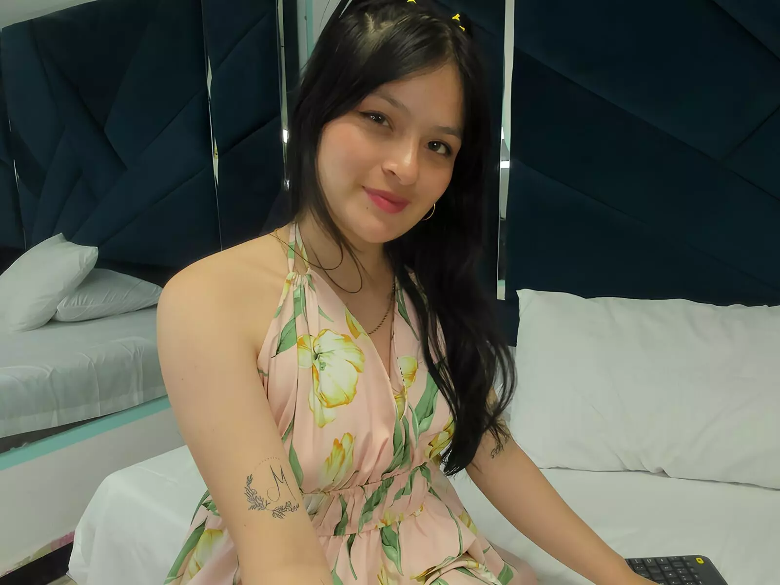 LucyFlor livejasmin