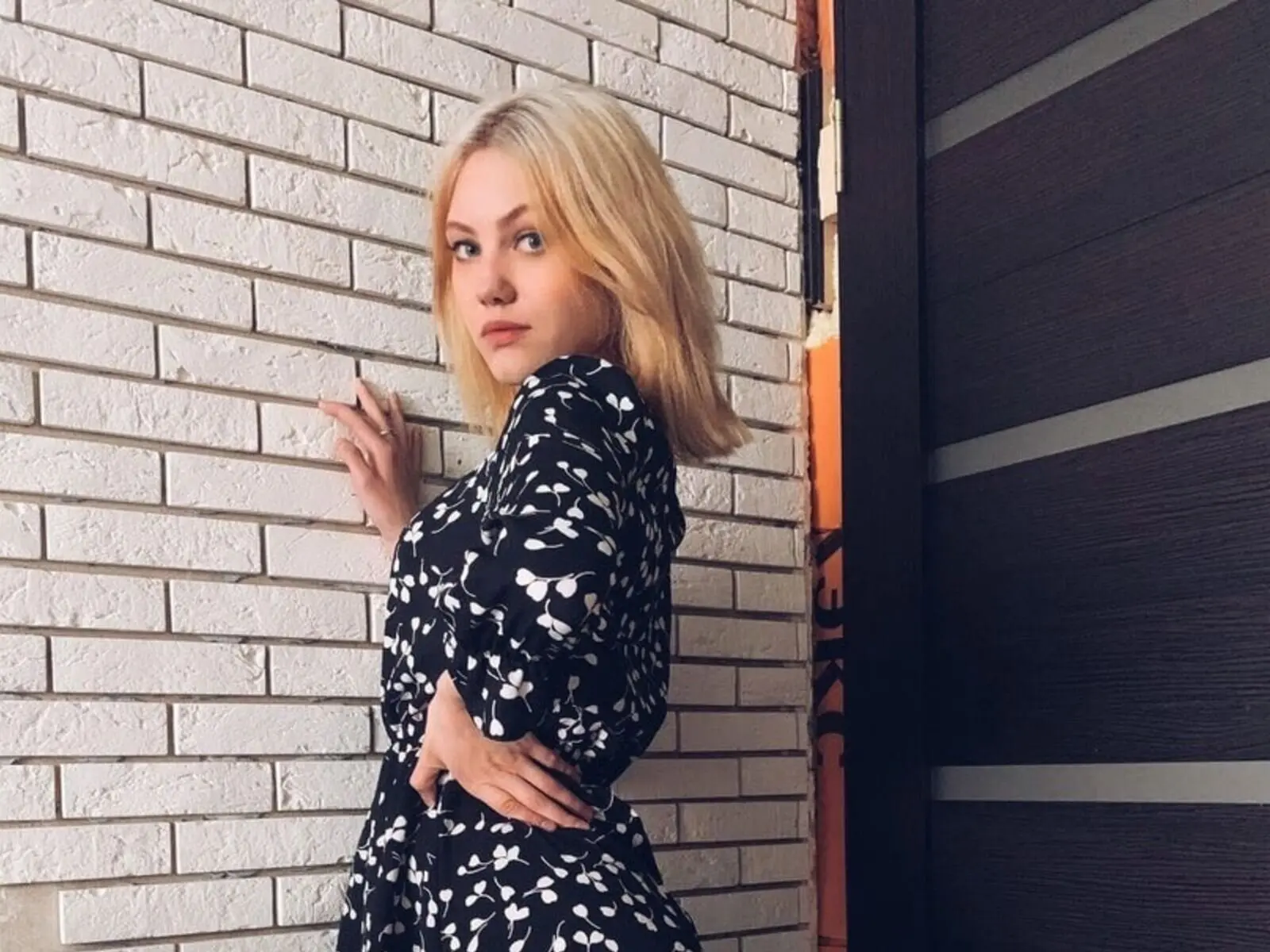 ManyaAngel livejasmin