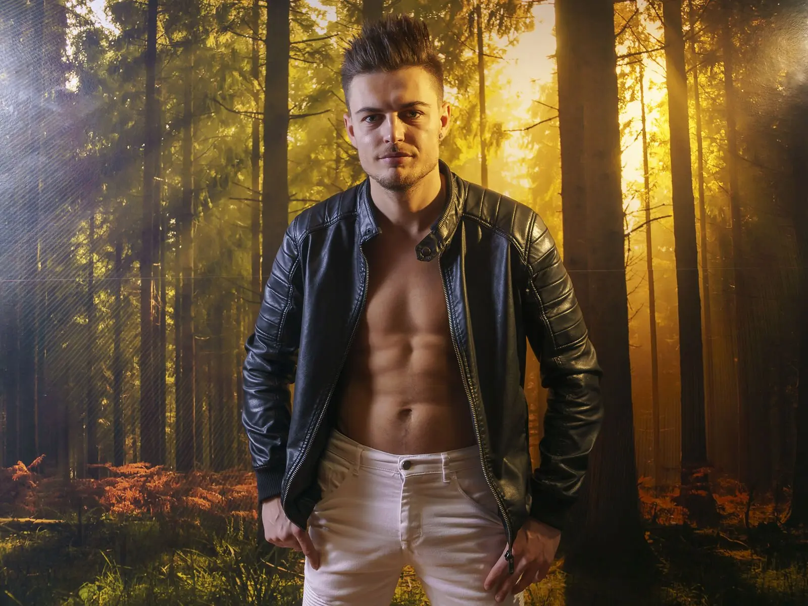 MarcusAranjo livejasmin