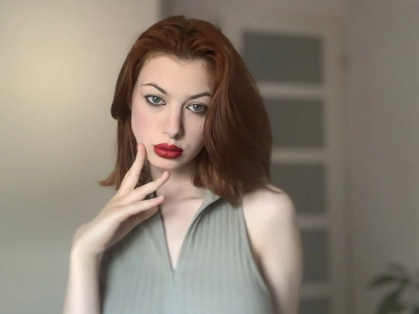 MiraKaine livejasmin