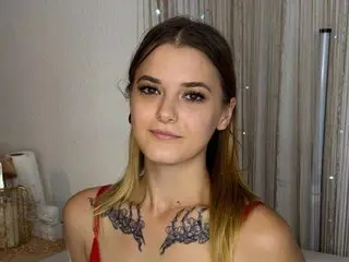 SuzyMiu livejasmin