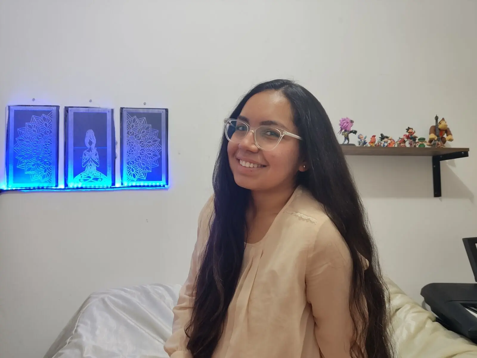 UmaHudson livejasmin